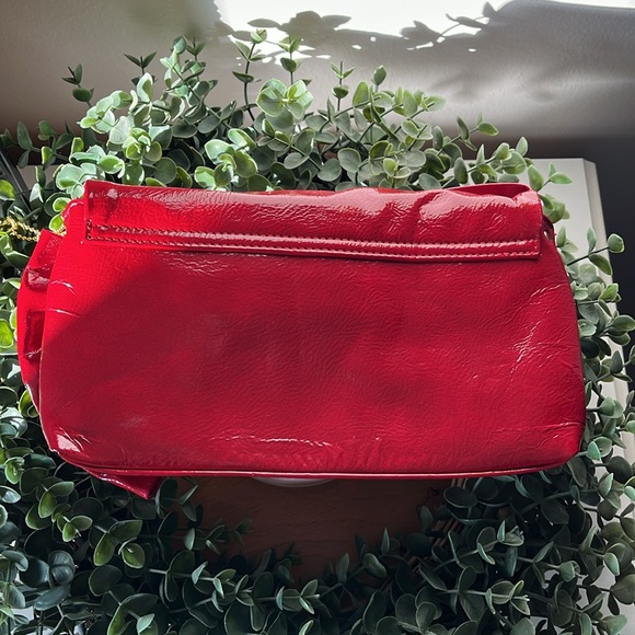 Big Buddha red bow, patent vegan leather clutch - Picture 3 of 5
